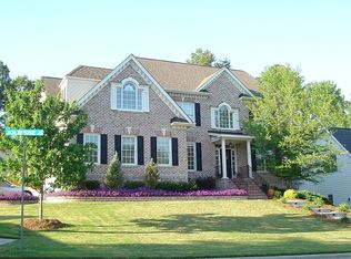 301 Joliesse Ln, Cary, NC 27519