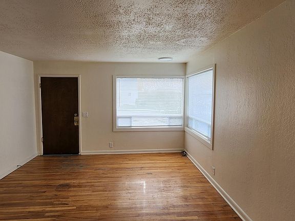 5th image of 912 N 17th Ave #11202386