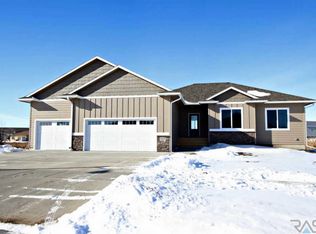1045 N Spencer Ln, Tea, SD 57064