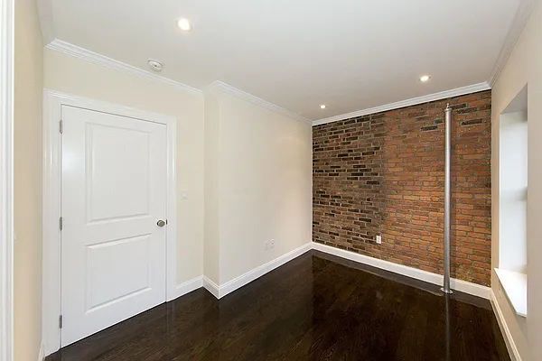 Rented by Voro New York | media 4