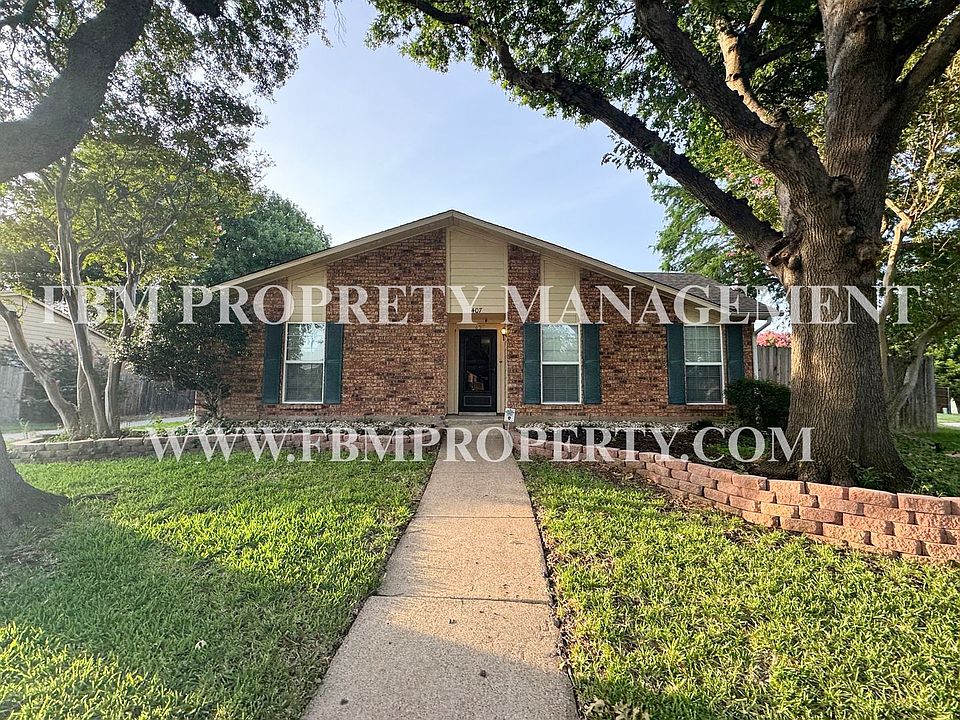 1st image of 407 Woodhurst Dr