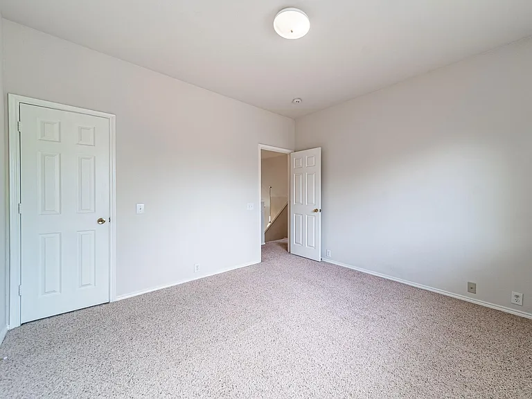6870 Winston Dr — Photo 13
