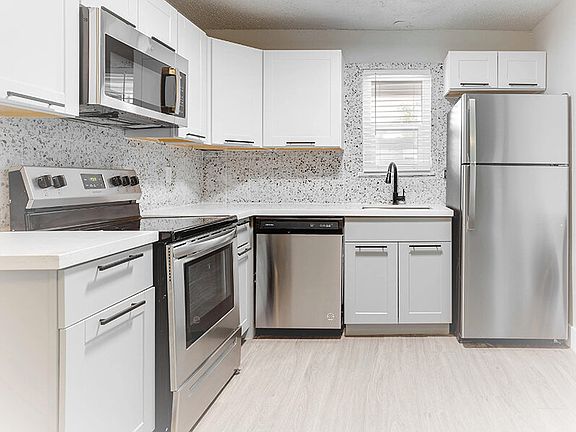2nd image of 2200 Carter Cir #2101-4