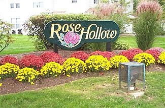 2nd image of 602A Rose Hollow Dr
