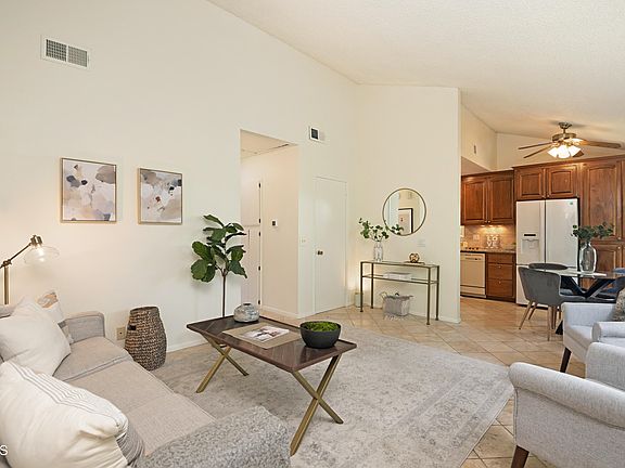 5th image of 63 N Roosevelt Ave APT 8