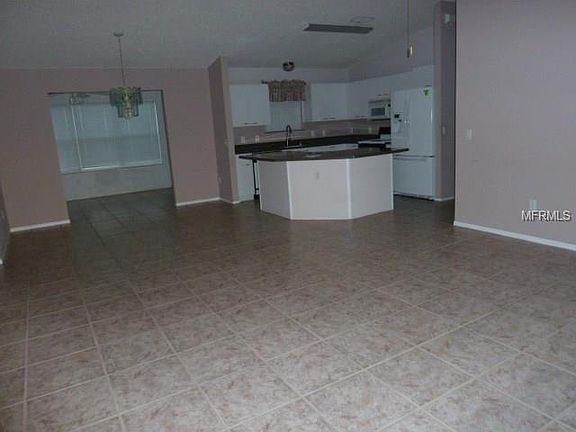 2nd image of 1610 San Diego St