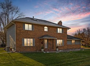 13000 Highpoint Curv, Burnsville, MN 55337
