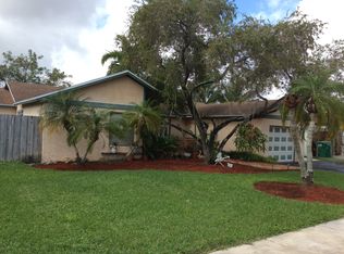 15502 SW 142nd Ct, Miami, FL 33177