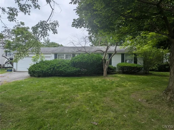 4225 Gemini Path, Liverpool, NY 13090