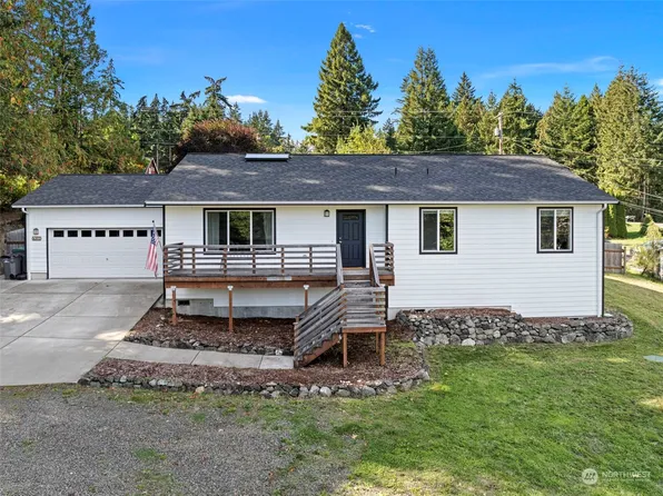 16302 Viking Way NW, Poulsbo, WA 98370