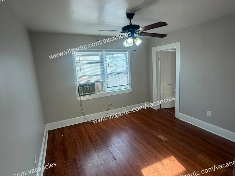 5025 Tod Ave — Photo 10