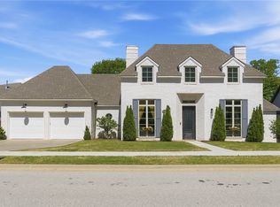 341 N Ainsley Loop, Fayetteville, AR 72704