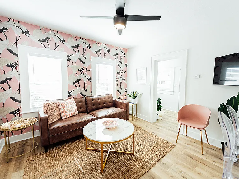 809 10th Ave N #5 — Photo 3