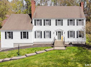 33 Country Club Woods Circle, Waterbury, CT 06708