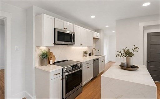 5th image of 24 Charnwood Rd #A