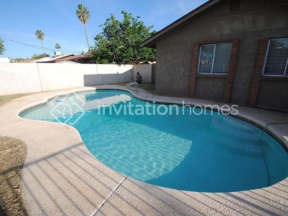 3rd image of 3415 W McLellan Blvd
