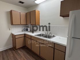 2323 Newton St, Akron, OH