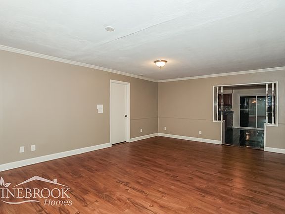 3rd image of 2846 Honesdale Ct