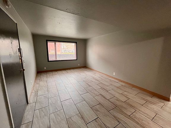 2nd image of 4616 Redman Ave #46147