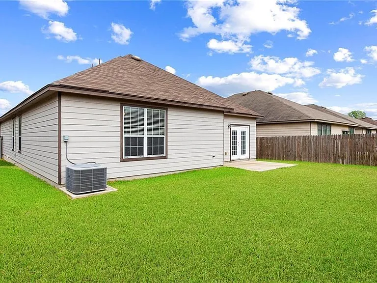 534 Apricot Dr — Photo 31