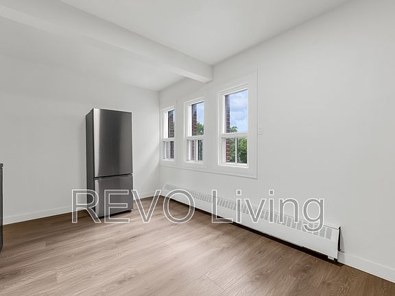 3rd image of 62 Triller Ave Unit 402