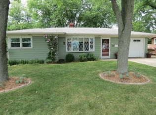 596 Highland Ave, Antioch, IL 60002