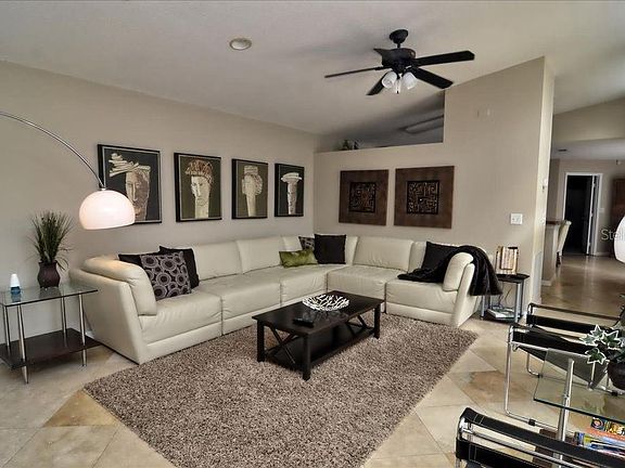 5th image of 8815 Crayson Ct