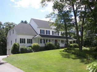 20 Summer Heights Dr, Franklin, MA 02038