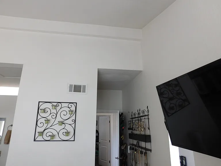 1007 Howard Ave #56 — Photo 19