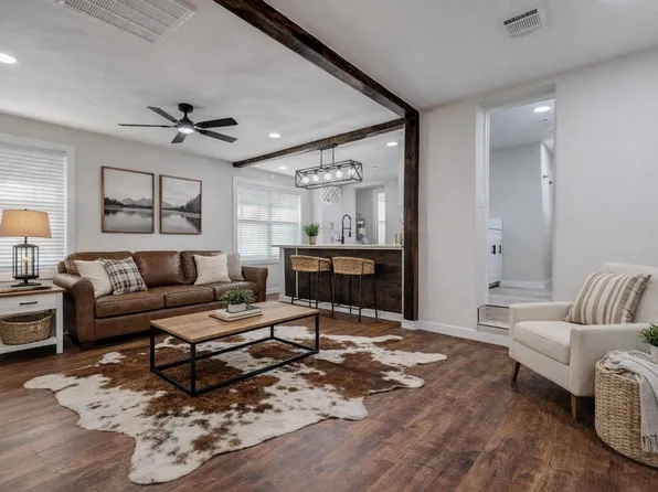 500 Shirley St, Eagle Lake, TX 77434