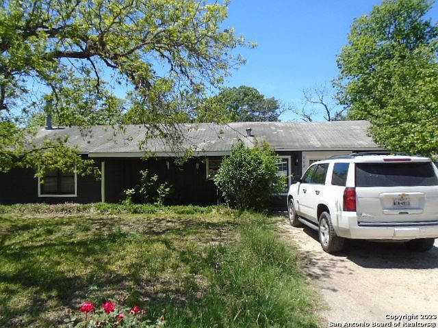 1st image of 112 Hilltop Dr