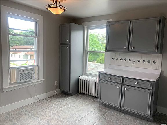 3rd image of 247 Railroad Ave #B