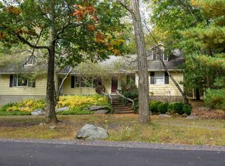 104 Haverhill Rd, Buck Hill Falls, PA 18323