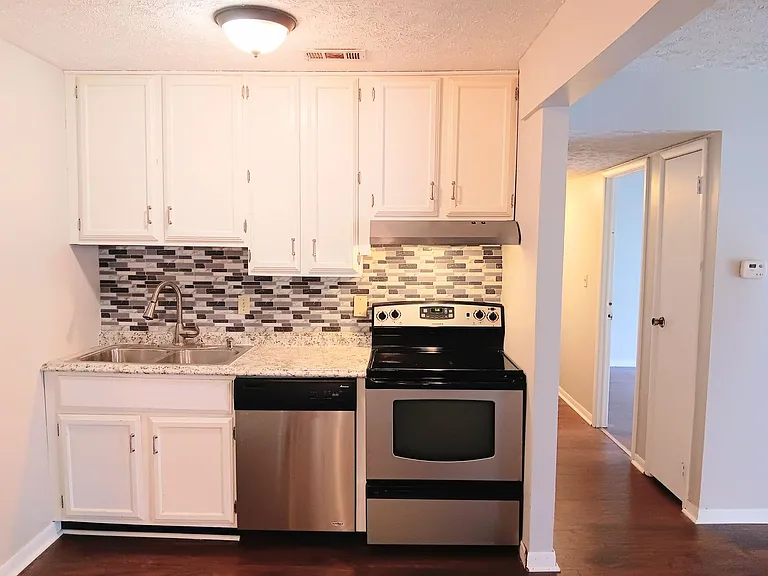 4400 Kanawha Tpke — Photo 7