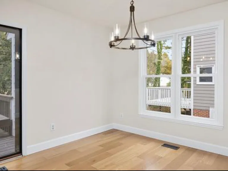 2112 Leadenhall Way — Photo 6