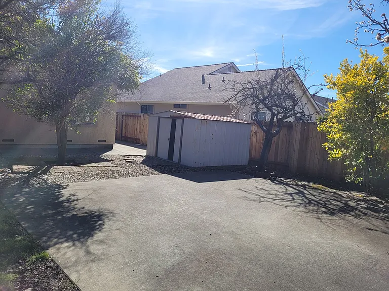 745 Monte Carlo Dr — Photo 33