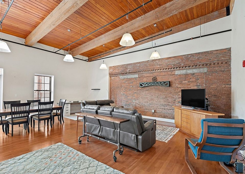1st image of 4 Powder Mill Sq #107