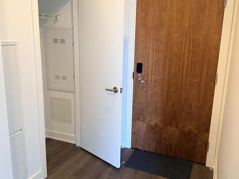 25 Wellington St S #3210 — Photo 17