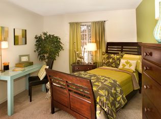 2714 N Buffalo Grove Rd APT 203, Arlington Heights, IL 60004