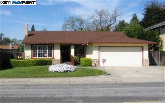 1st image of 32655 Almaden Blvd
