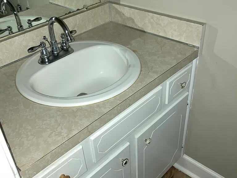 2222 Pennington Ave — Photo 6