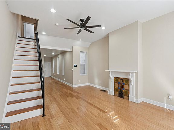 3rd image of 2218 N Woodstock St