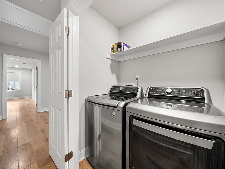 2322 Greenland Ave — Photo 16