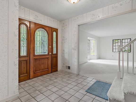 3rd image of 3096 Brynmawr Dr