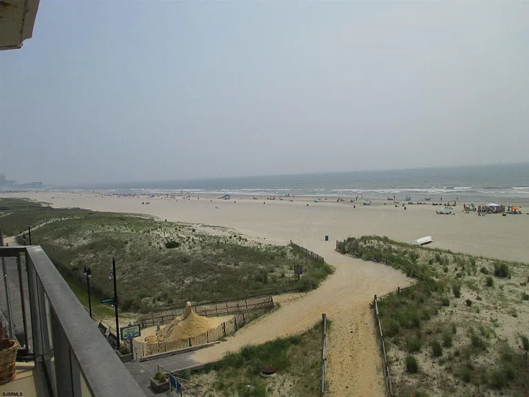 4800 Boardwalk #400 — Photo 5
