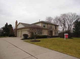 25554 Keenan Ct, Novi, MI 48375