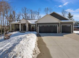 1960 Sunny Brook Court, plover, WI 54467