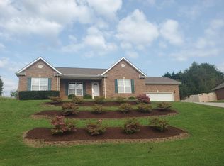 1564 Crestridge Dr, Maryville, TN 37804