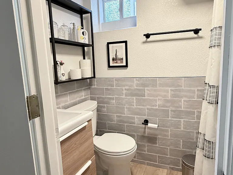 Basement on-suite bathroom