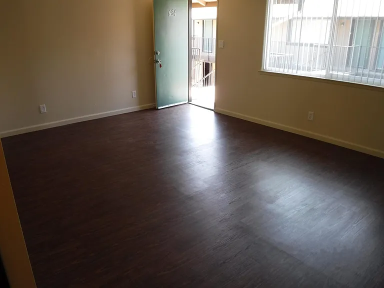 634 S Dayton St #634 — Photo 2
